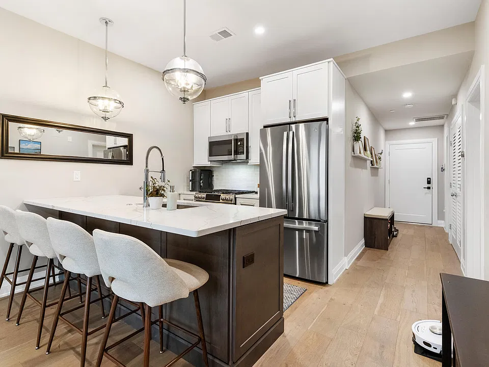 44 Ellery St #303