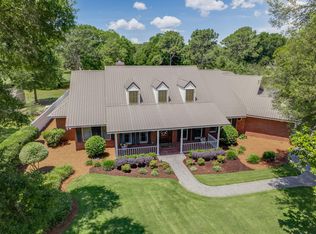 1129 Forest Rd, Niceville, FL 32578