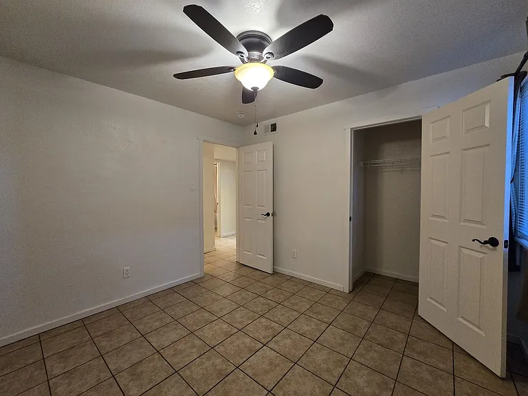 601 W San Mateo Rd #124 — Photo 16