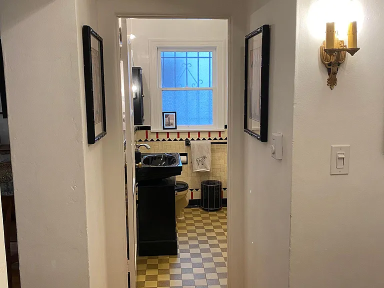 419 S Cloverdale Ave #4 — Photo 13
