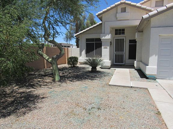 3rd image of 13896 W Wilshire Dr