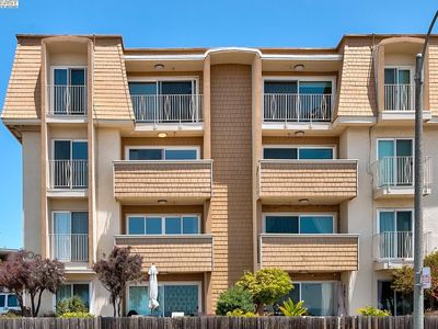1001 Shoreline Dr APT 301, Alameda, CA, 94501