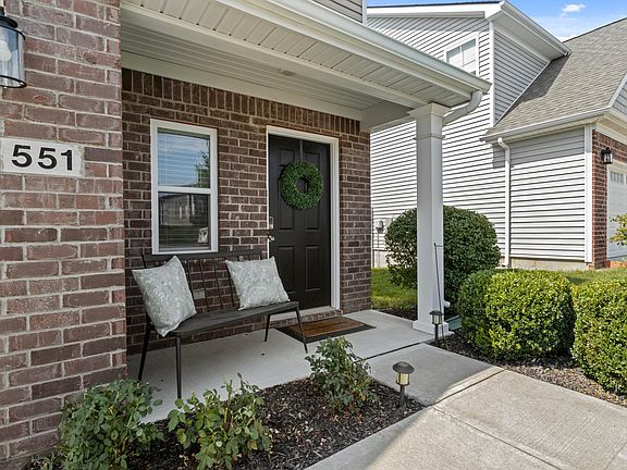 4th image of 551 Estrella Dr