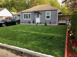119 Cedar Ln, Wood Village, OR 97060