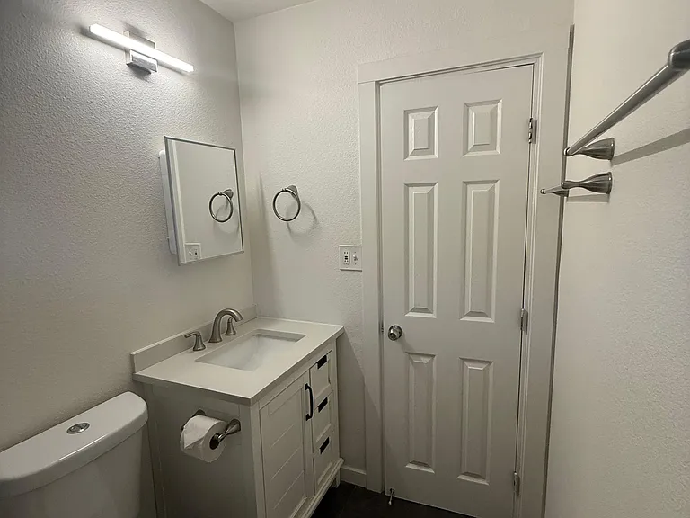 6704 Amherst St #6704 — Photo 12