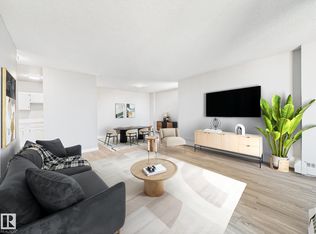 10145 109th St NW #810C, Edmonton, AB T5J3M5