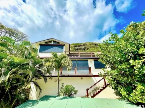 1335 Mokolea Dr, Kailua, HI 96734