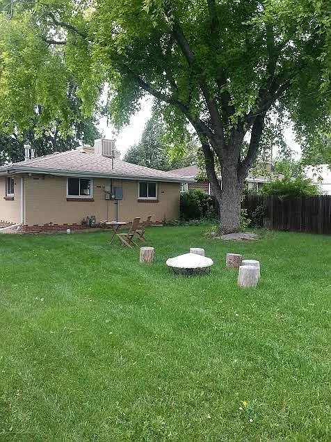 3 bed, 2080 sqft, $2,850 — Photo 2