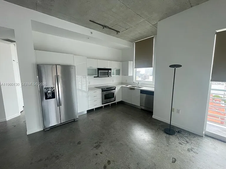 133 NE 2nd Ave #1813 — Photo 4