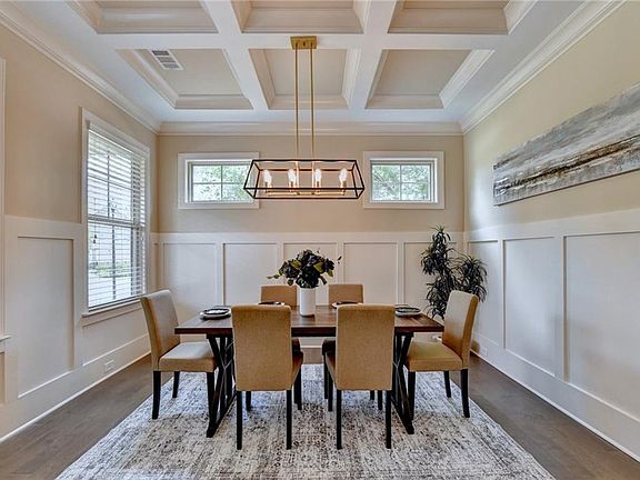 5th image of 101 Spur Ln