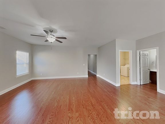 4th image of 176 Bexley Way