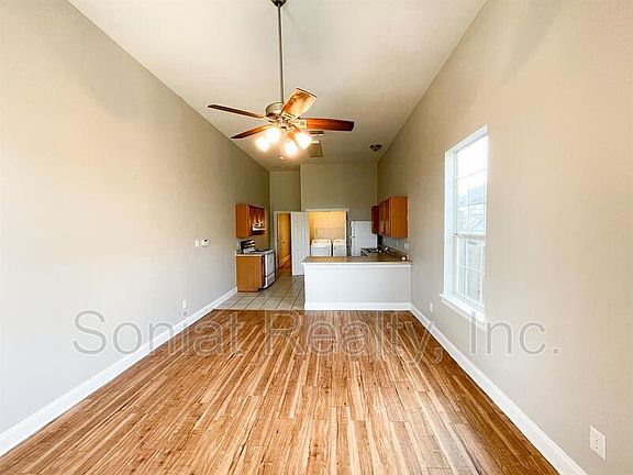 2nd image of 2610B Bienville St #2610B