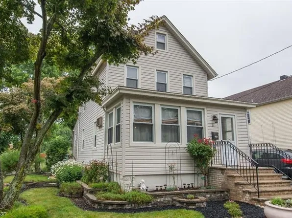 21 Rutan Dr, Dover, NJ 07801
