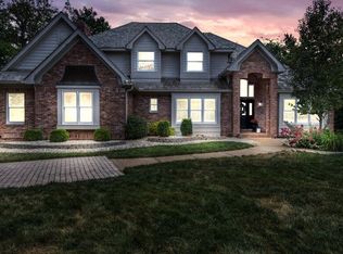 102 Friars Ln, Edwardsville, IL 62025