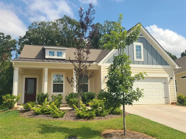 121 Olive Tea Ln, Statesville, NC 28625