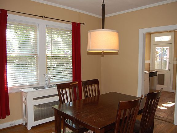 3rd image of 1321 Amherst Ave