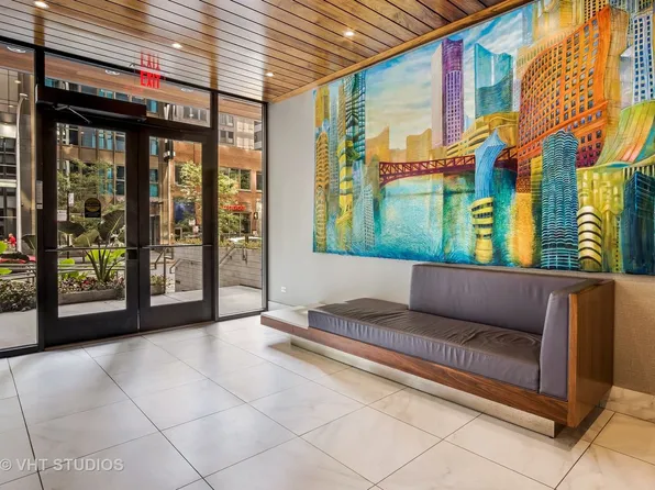 230 E Ontario St APT 1803, Chicago, IL 60611