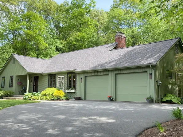 463 Chimneysweep Hill Road, Glastonbury, CT 06033