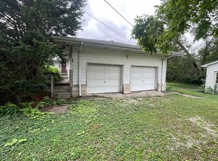 202 S Cider St, Sadorus, IL 61872
