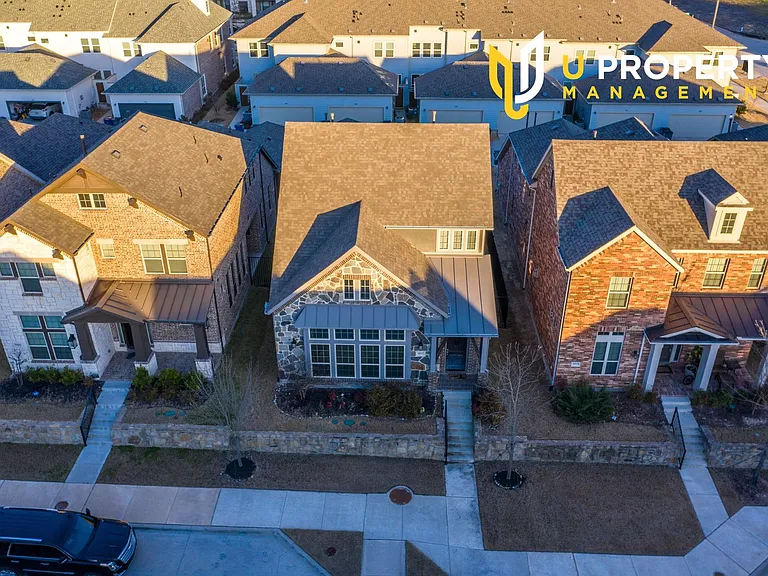 1017 Midland Dr — Photo 31