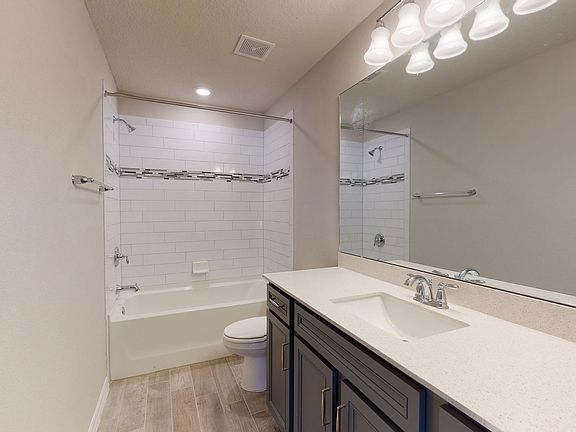 5th image of 730 La Mancha Dr