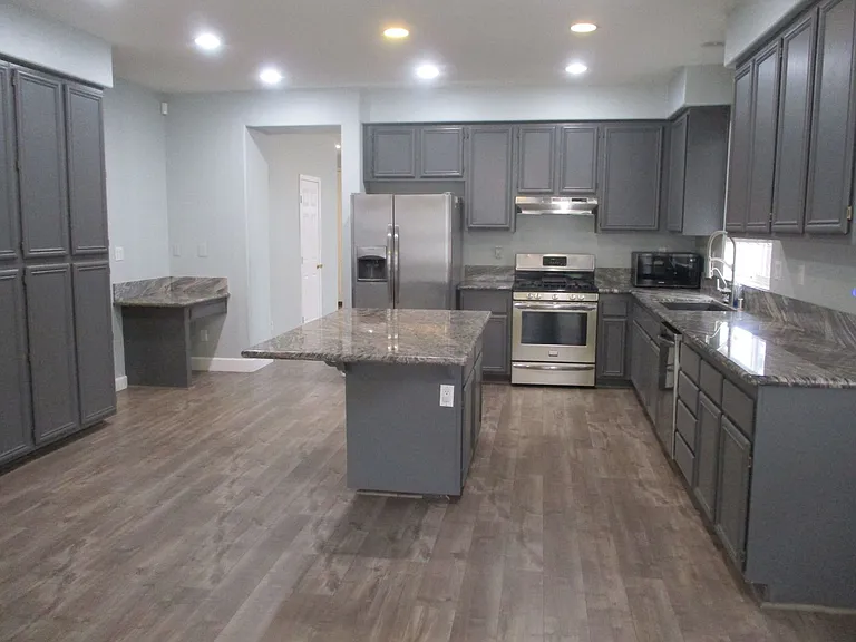 32410 Pensador St — Photo 3