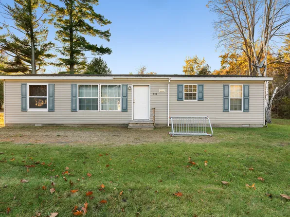 404 W Etherington St, Mackinaw City, MI 49701