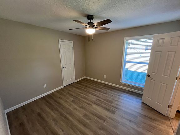 4th image of 146 Bailey Dr
