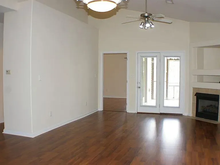 2180 Market Garden Ln — Photo 10