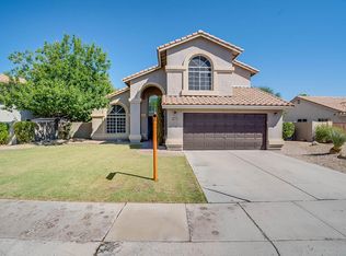7226 W Crest Ln, Glendale, AZ 85310