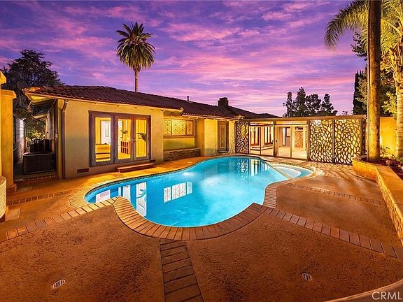 4th image of 1029 Burnell Oaks Ln
