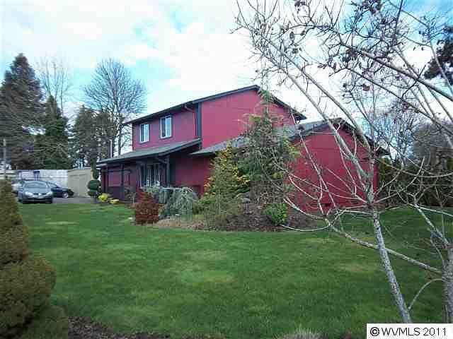 2nd image of 4613 Sunnyview Rd NE