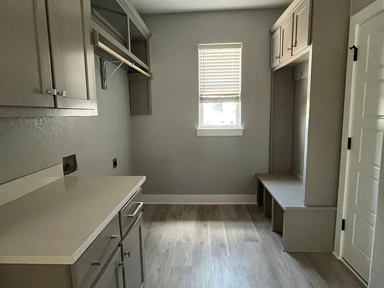 Mud room/Laundry room