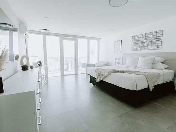 2nd image of 6165 Avenue Isla Verde #1052