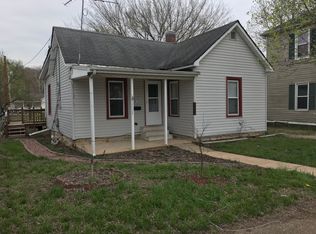 913 Dewitt St, De Soto, MO 63020