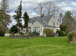 6 Sarah Sanford Rd W, Bridgewater, CT 06752