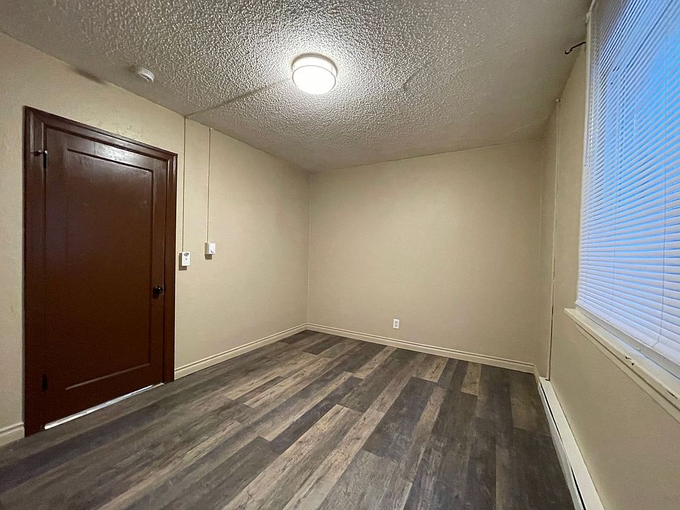 Building Photo 5