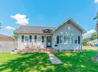 210 Scott St, Chenoa, IL 61726