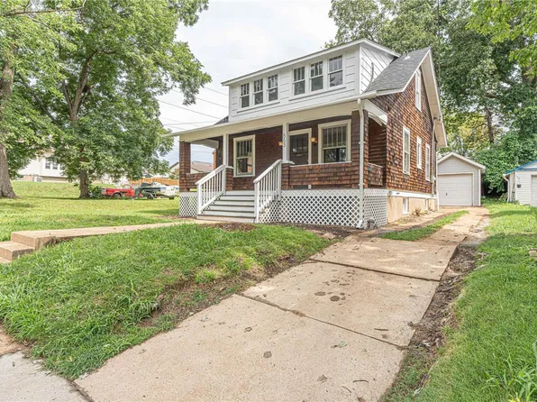 553 W 2nd St, Washington, MO 63090