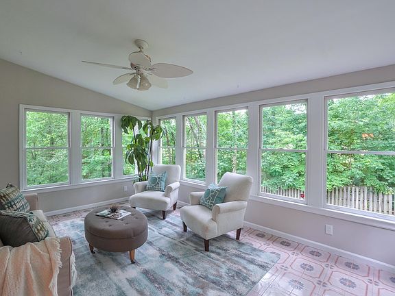 4th image of 312 Chippewa Cir