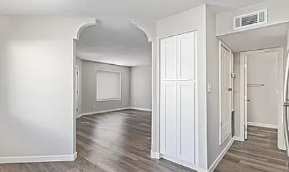 2 bed, 1000 sqft, $1,495 — Photo 3