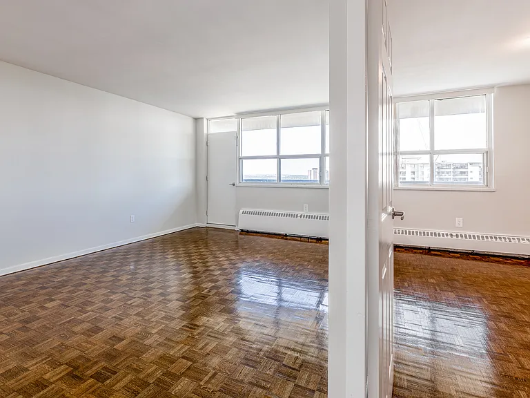 1650 Sheppard Ave E — Photo 19