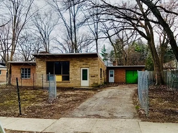 1398 Sunnyside Ave, Highland Park, IL 60035