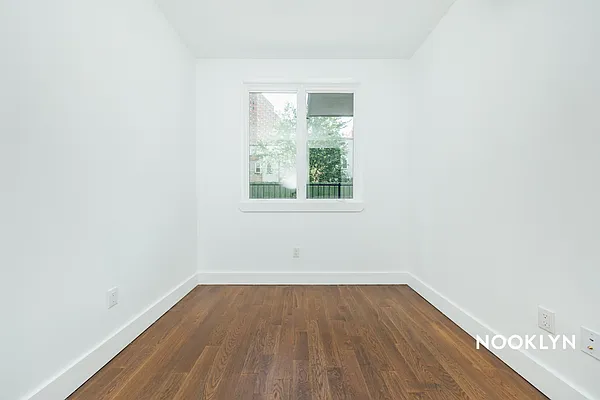 Rented by Nooklyn NYC LLC | media 42