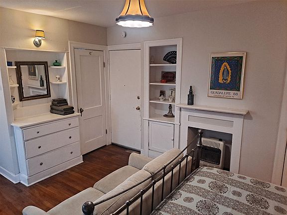 2nd image of 1906 San Gabriel St #16
