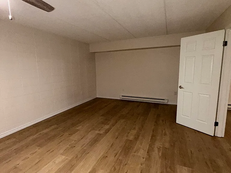 380 Fitch St — Photo 18