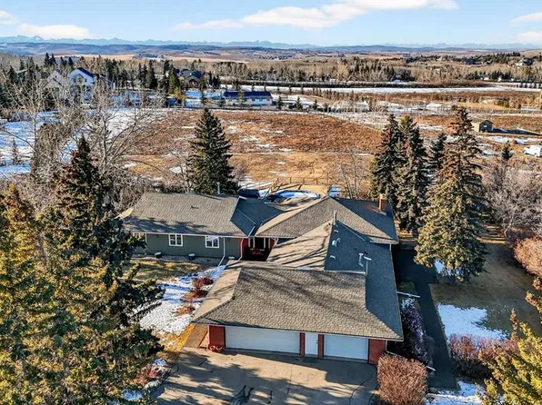 80042 E 210th Ave W, Foothills County, AB T1S 2X9