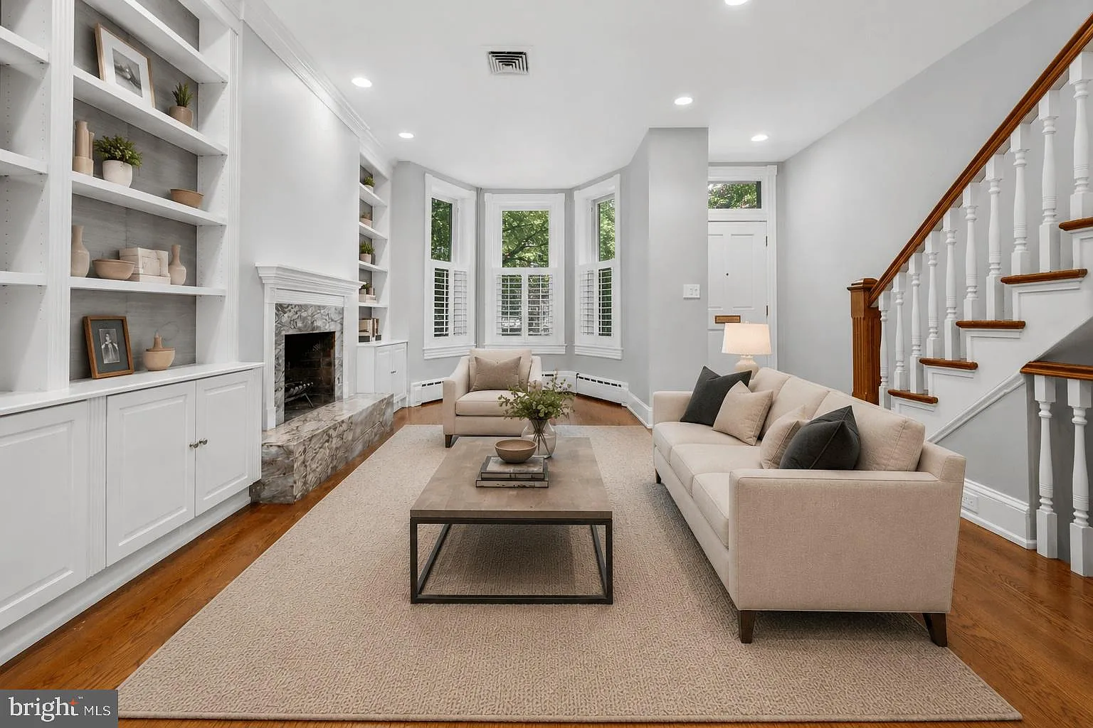 5 bed, 2501 sqft, $10,000 — Photo 4