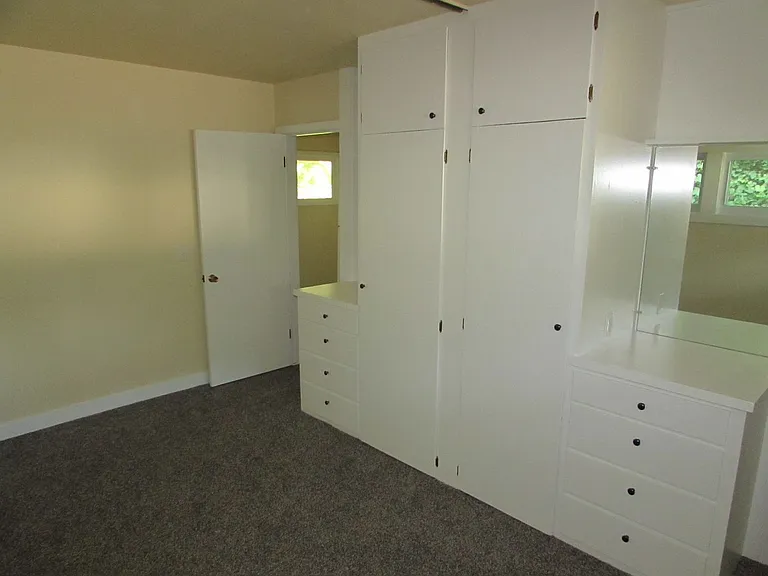 2950 Tomahawk Ct — Photo 7