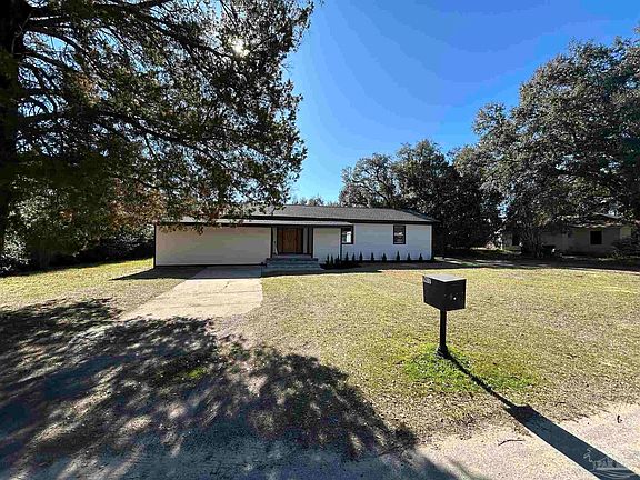 4th image of 7417 Cora Ln